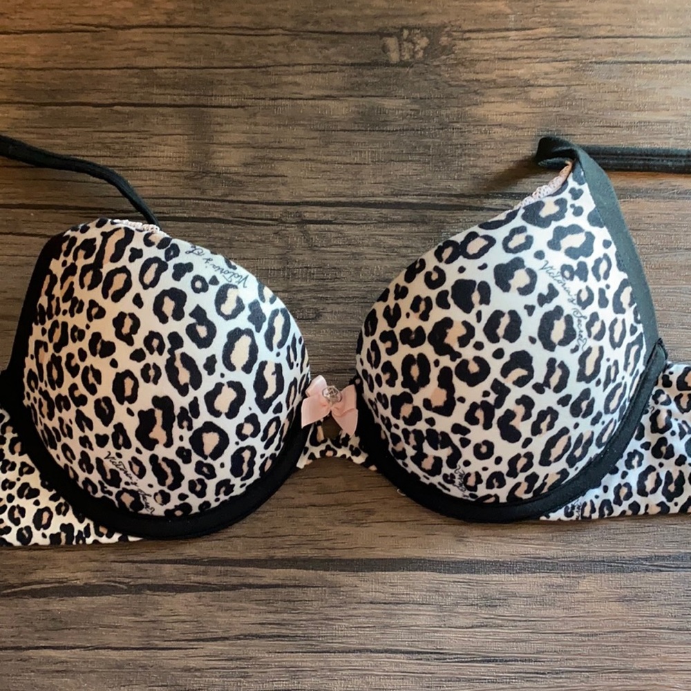 Victoria’s Secret body lightl push-up